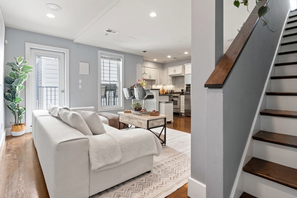 12 Mohawk Street, Unit 9 Boston, MA 02127 - Photo 17 of 35