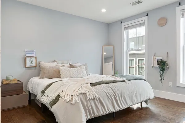 $4,850 | 12 Mohawk Street, Unit 9, Boston, MA 02127