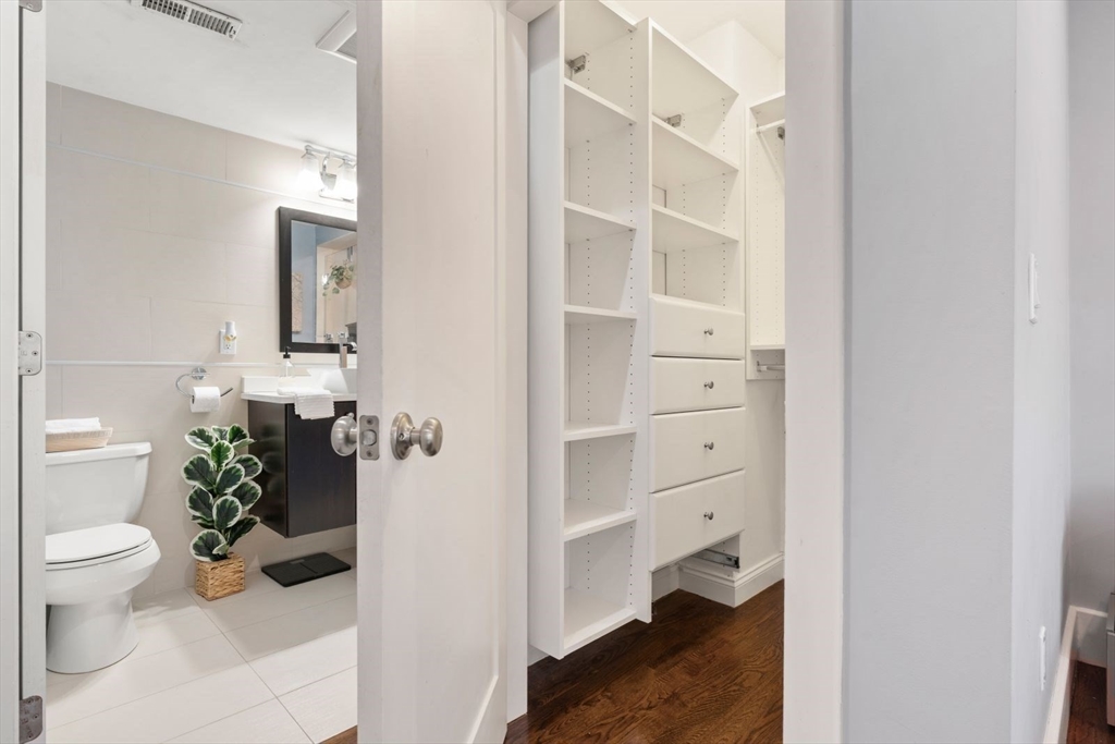 12 Mohawk Street, Unit 9 Boston, MA 02127 - Photo 23 of 35