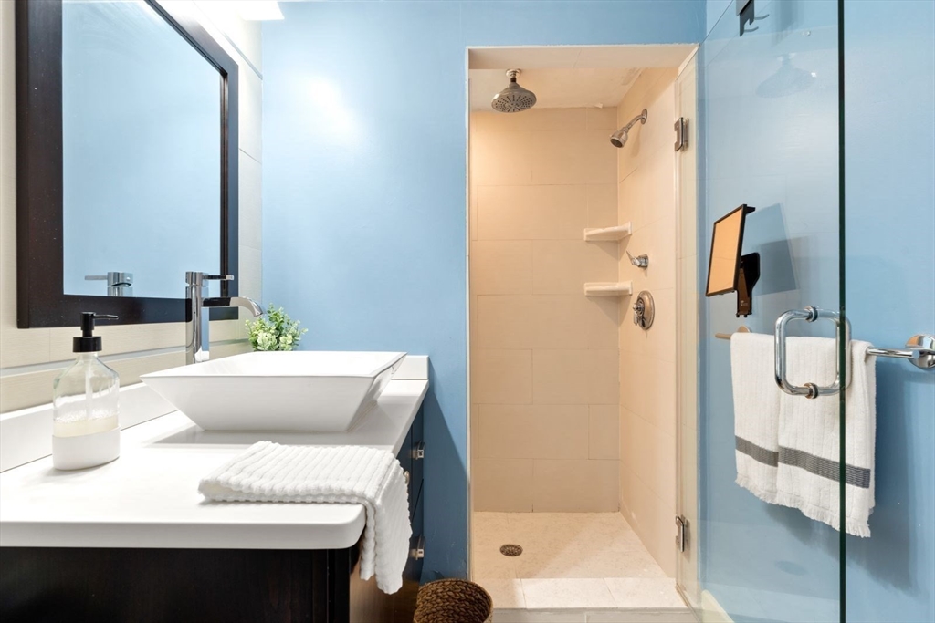 12 Mohawk Street, Unit 9 Boston, MA 02127 - Photo 25 of 35