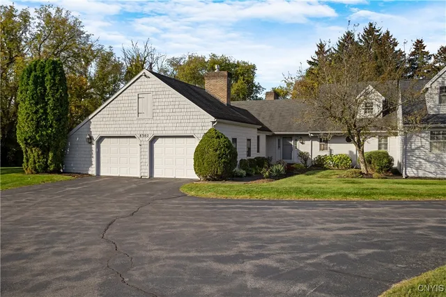 $471,000 | 8302 Decoy Run, Manlius, NY 13104