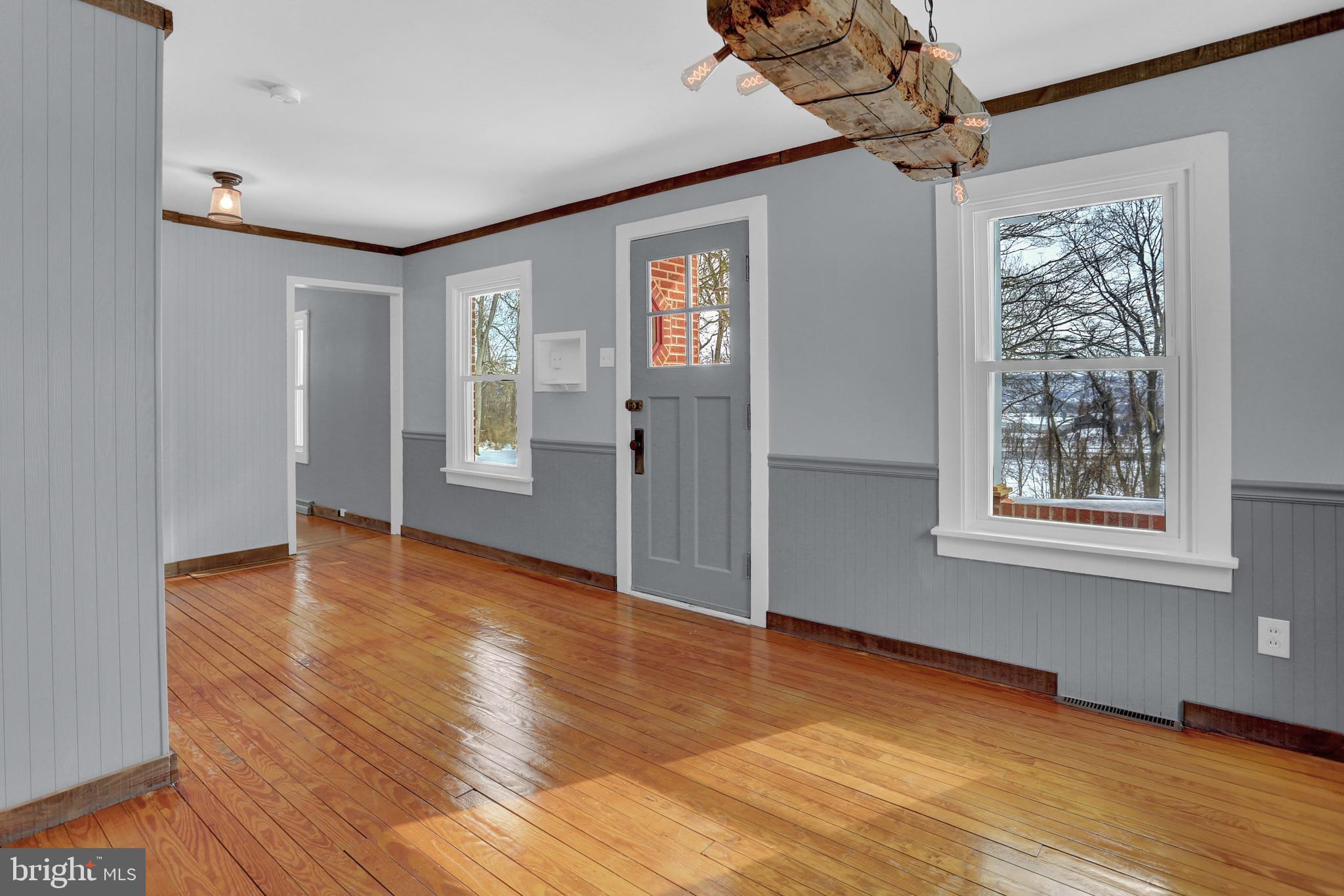 4437 Pleasant Valley Road York, PA 17406 - Photo 2 of 48 Gallery Image 2