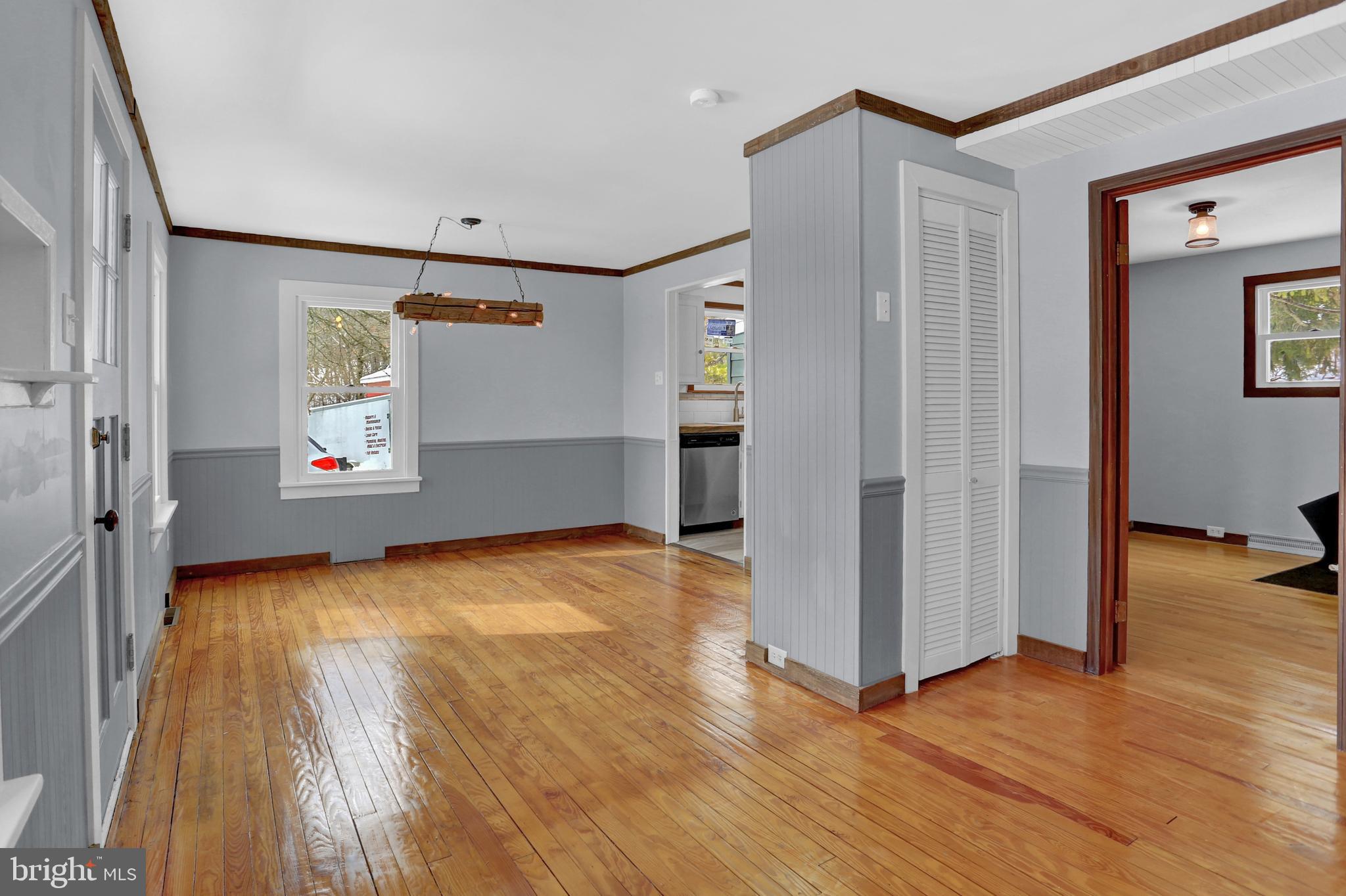 4437 Pleasant Valley Road York, PA 17406 - Photo 4 of 48 Gallery Image 4