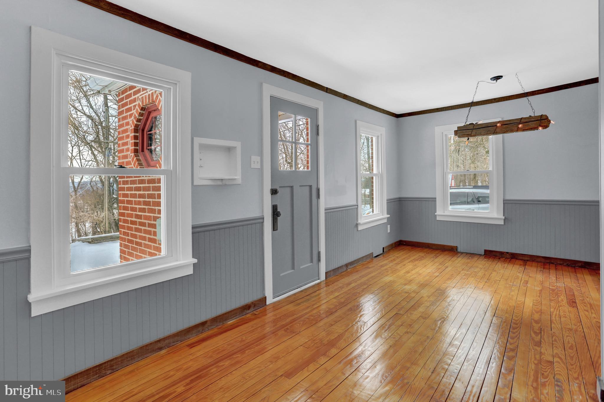 4437 Pleasant Valley Road York, PA 17406 - Photo 5 of 48 Gallery Image 5
