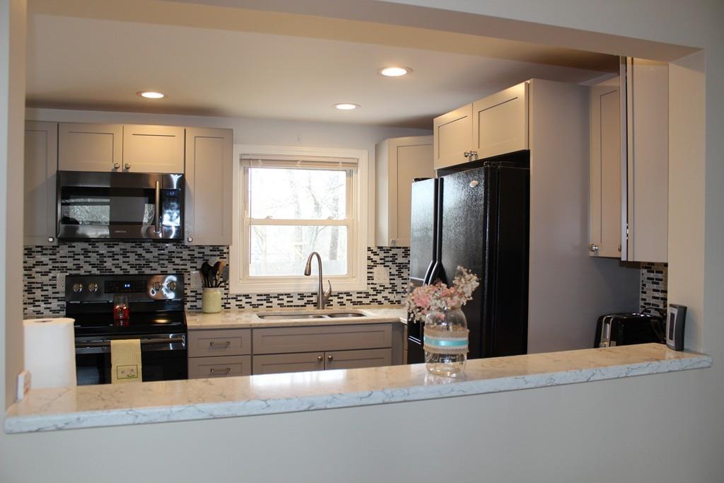 38 Arrowhead Road Bellingham, MA 02019 - Photo 8 of 18 Gallery Image 8