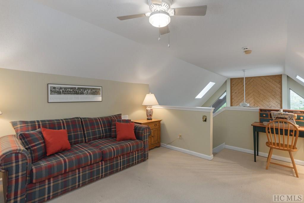 53 Eagle Ridge Road Sapphire, NC 28774 - Photo 22 of 46 Gallery Image 22