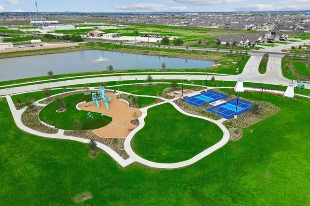 $297,260 | 6922 Bens Landing, Cove, TX 77523