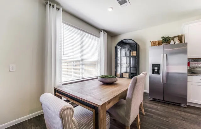 $297,260 | 6922 Bens Landing, Cove, TX 77523