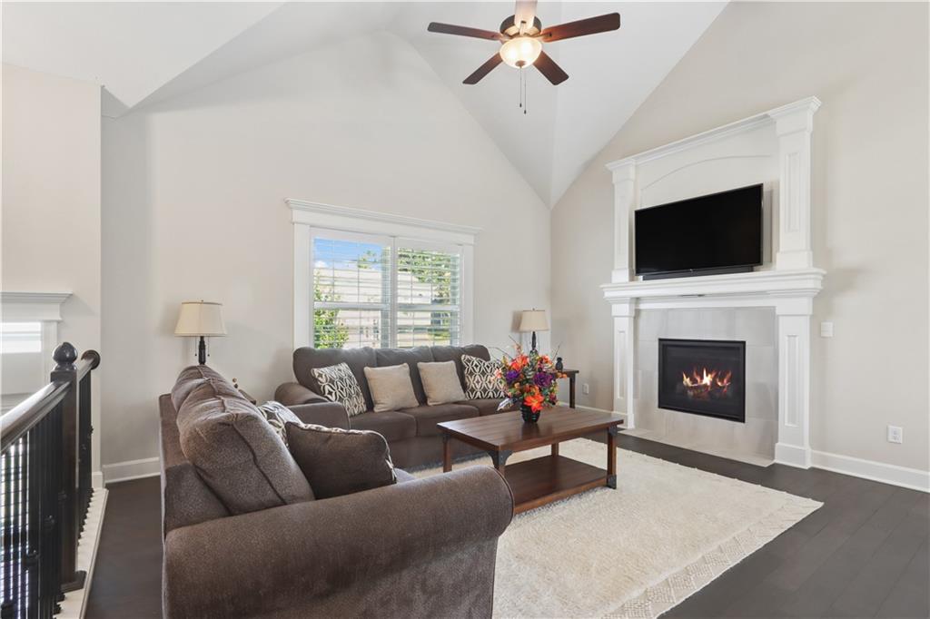 805 Cedar Ridge Drive Raymore, MO 64083 - Photo 4 of 25 Gallery Image 4