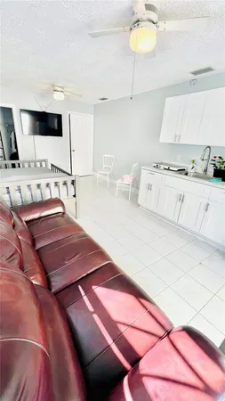 $1,400 | 18901 Northwest 77th Court, Hialeah, FL 33015