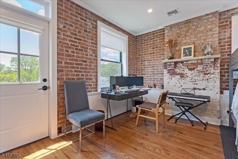 35 Main Street, Unit 3B Millburn, NJ 07041 - Photo 11 of 33