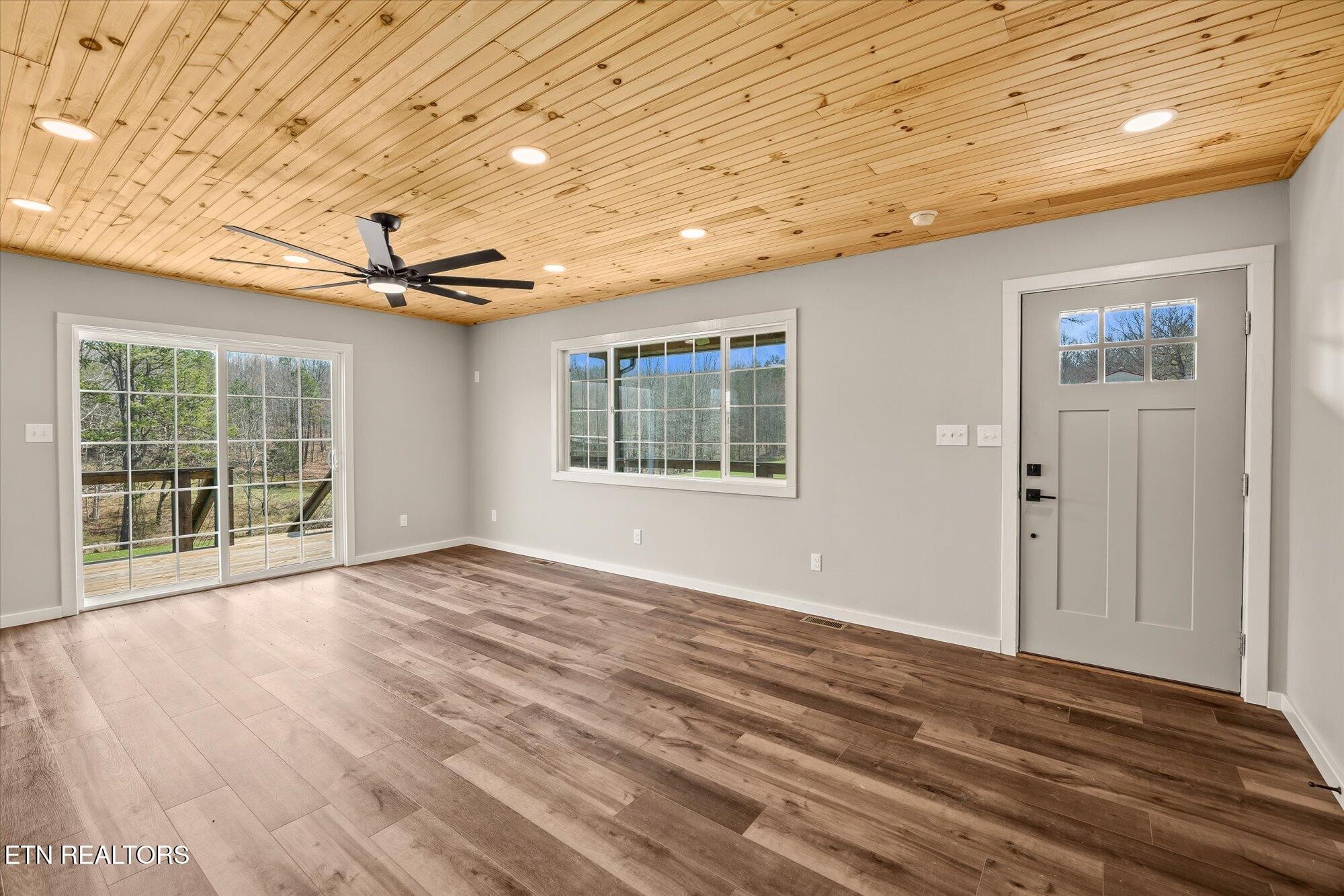 999 Smith Hall Road Jamestown, TN 38556 - Photo 11 of 35