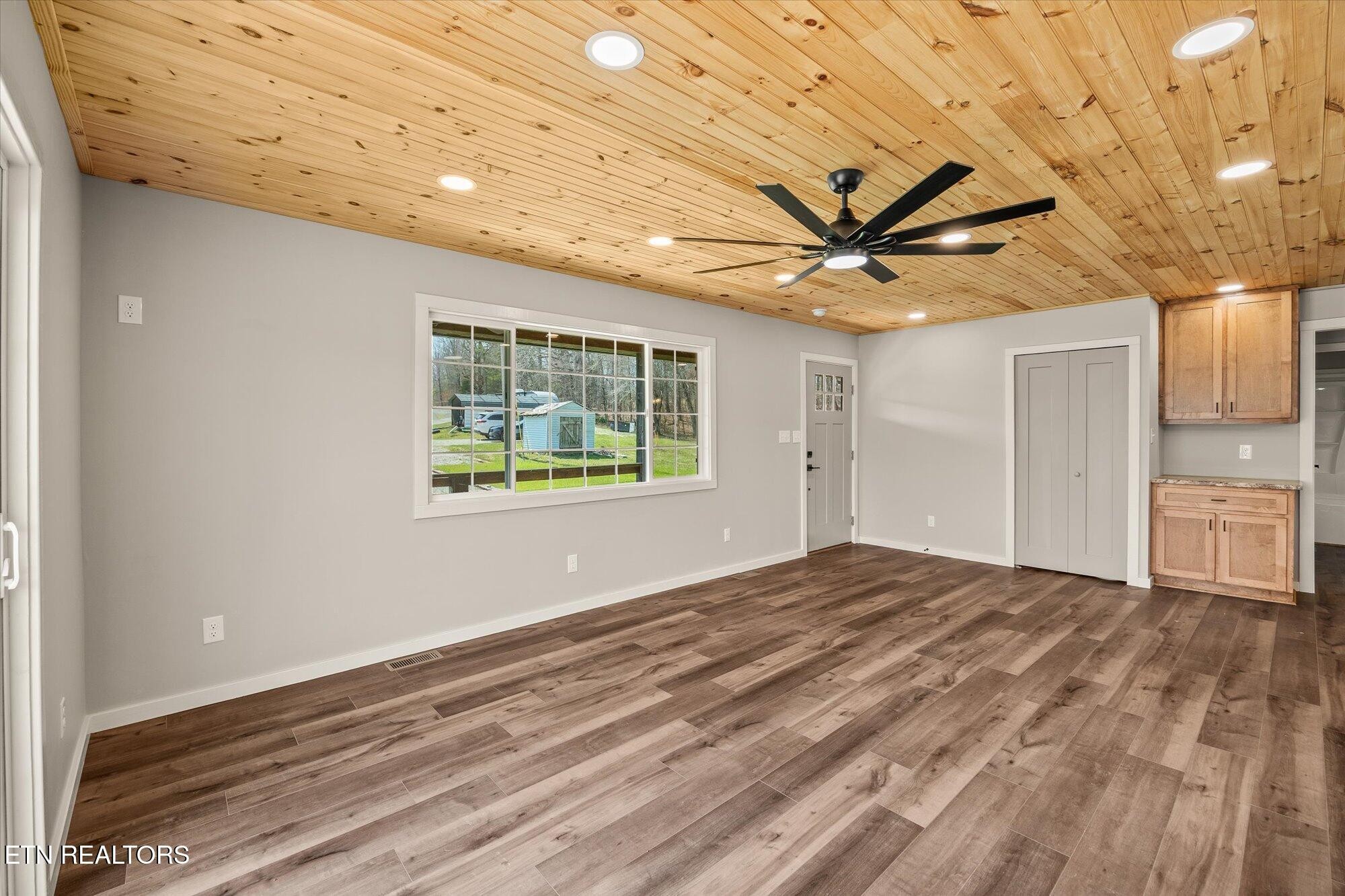 999 Smith Hall Road Jamestown, TN 38556 - Photo 15 of 35