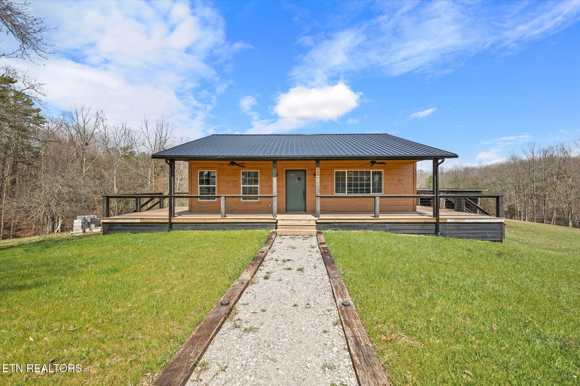 999 Smith Hall Road Jamestown, TN 38556 - Photo 2 of 35