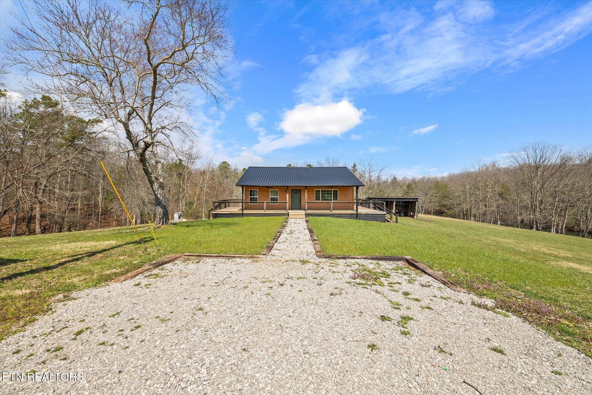 999 Smith Hall Road Jamestown, TN 38556 - Photo 3 of 35