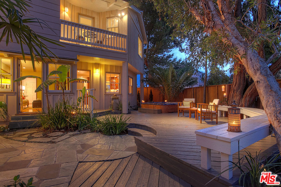 7504 Trask Avenue Playa del Rey, CA 90293 - Photo 1 of 37 Gallery Image 1