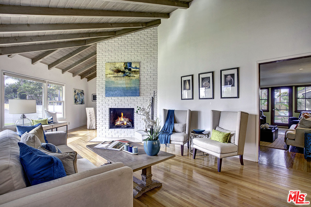 7504 Trask Avenue Playa del Rey, CA 90293 - Photo 5 of 37 Gallery Image 5