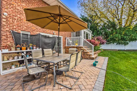 a view of outdoor space yard and patio