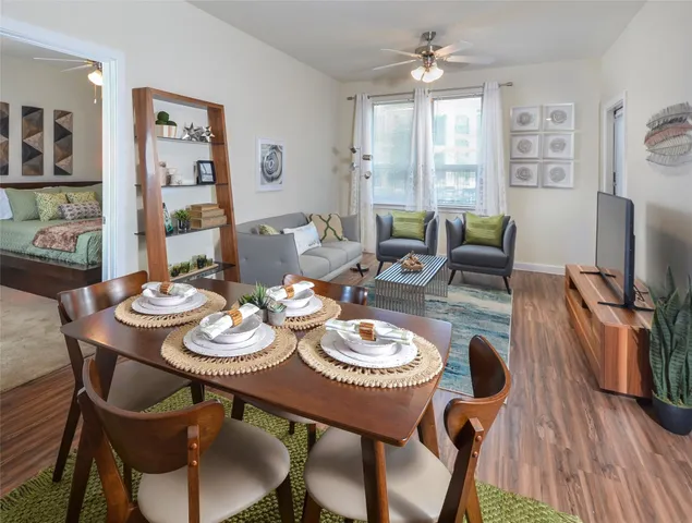 $897 | 10148 Culebra Road, San Antonio, TX 78251