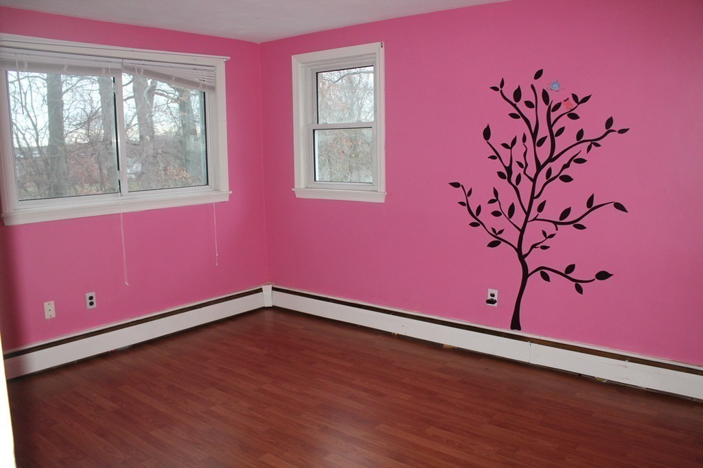 21 Flint Locke Road Randolph, MA 02368 - Photo 13 of 18 Gallery Image 13