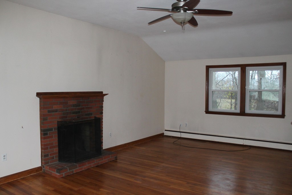 21 Flint Locke Road Randolph, MA 02368 - Photo 4 of 18 Gallery Image 4