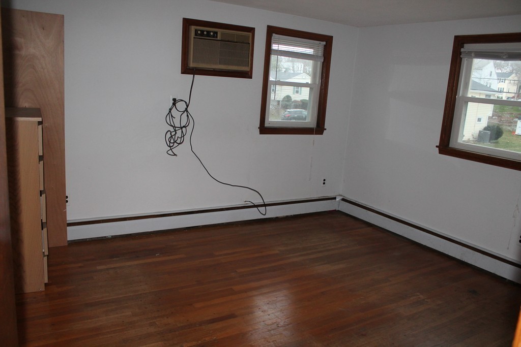 21 Flint Locke Road Randolph, MA 02368 - Photo 10 of 18 Gallery Image 10