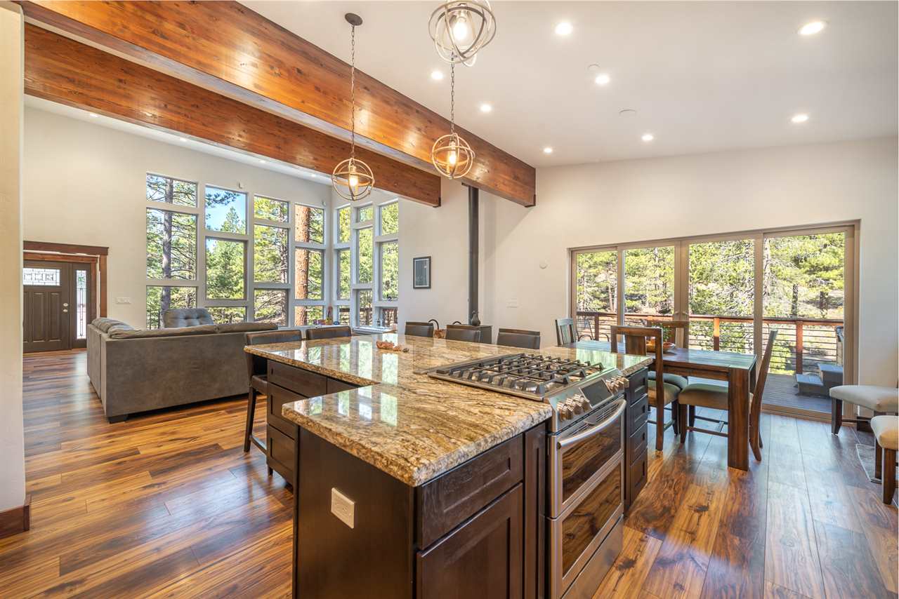 13626 Russell Valley Road Truckee, CA 96161 - Photo 8 of 21
