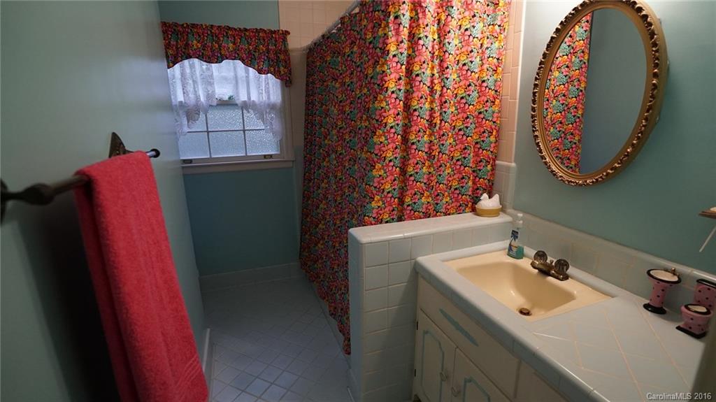 4526 Water Oak Road Charlotte, NC 28211 - Photo 15 of 24 Gallery Image 15