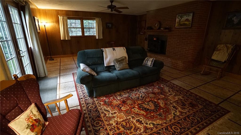 4526 Water Oak Road Charlotte, NC 28211 - Photo 18 of 24 Gallery Image 18