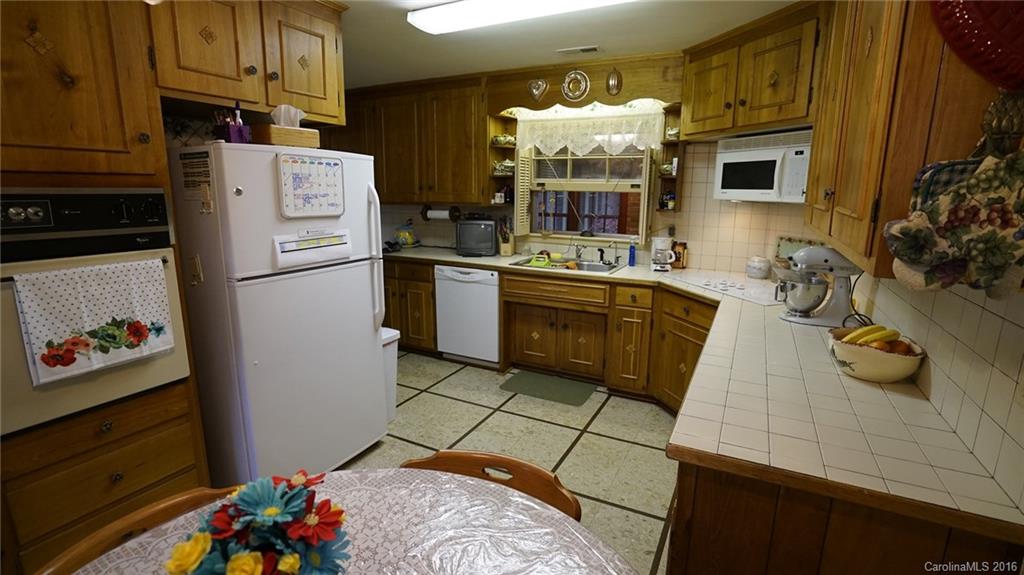 4526 Water Oak Road Charlotte, NC 28211 - Photo 3 of 24 Gallery Image 3