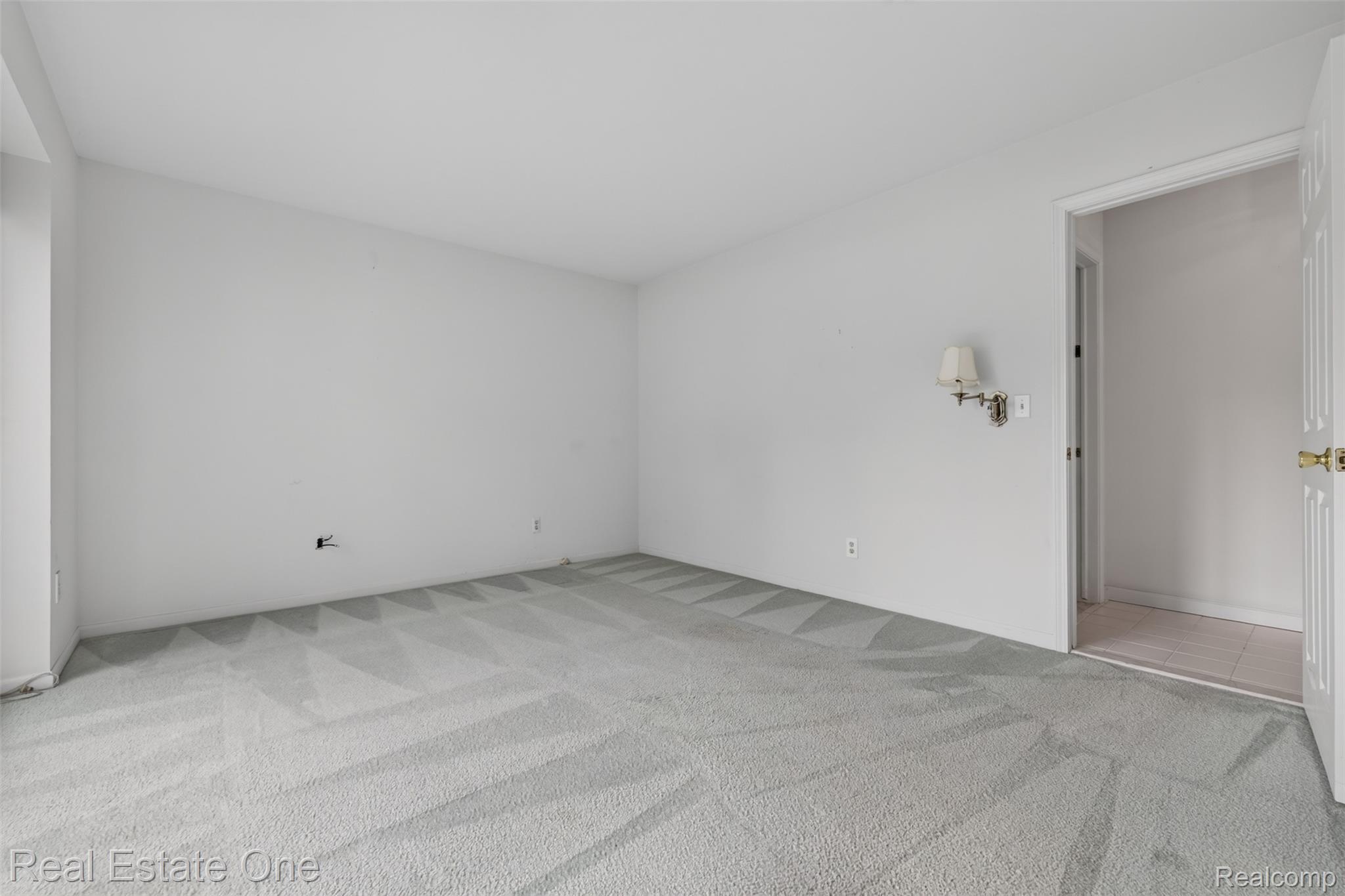 3400 Wedgewood Drive Rochester, MI 48306 - Photo 27 of 49 Main Floor