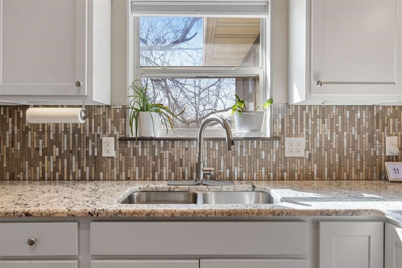 4215 Beverly Road Southwest Cedar Rapids, IA 52404 - Photo 2 of 8 Gallery Image 2