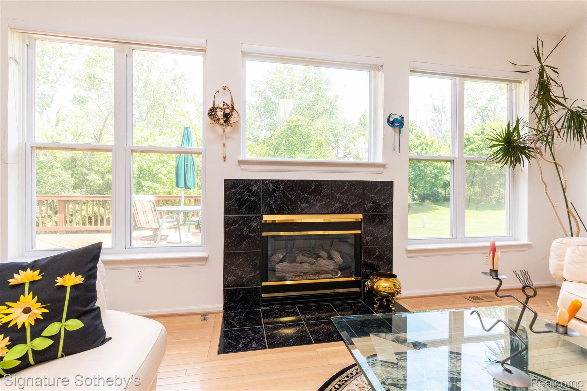 5263 Simpson Lake Road West Bloomfield, MI 48323 - Photo 8 of 30 interior (6).jpg