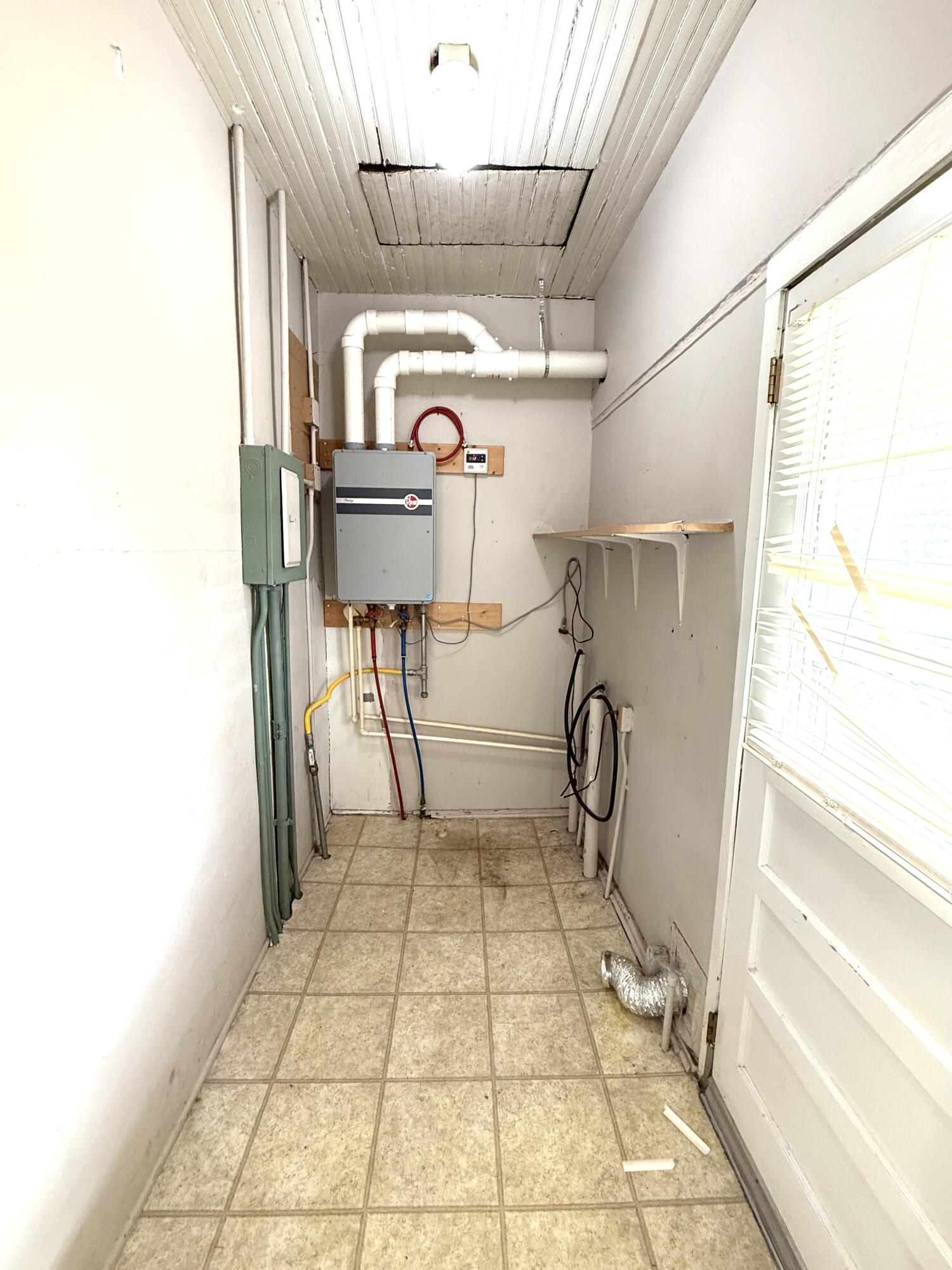 1944 Warren Street Augusta, GA 30904 - Photo 11 of 14 Laundry Room