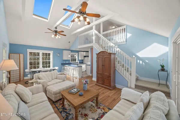$399,900 | 312 Cosby Parris Road, Byrdstown, TN 38549