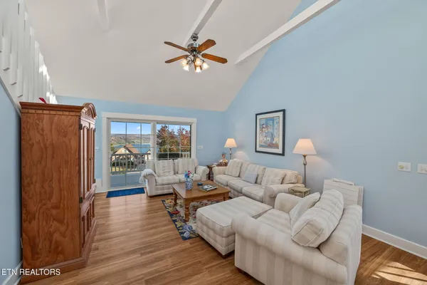 $399,900 | 312 Cosby Parris Road, Byrdstown, TN 38549