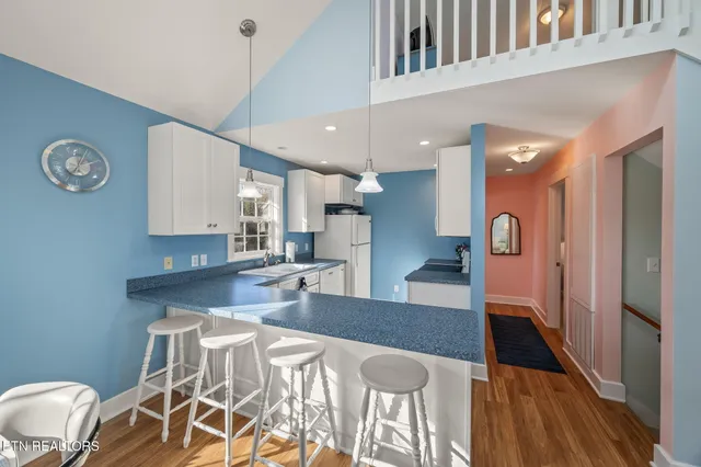 $399,900 | 312 Cosby Parris Road, Byrdstown, TN 38549