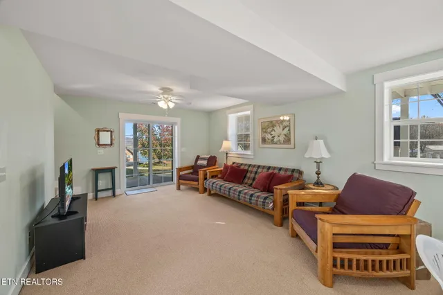 $399,900 | 312 Cosby Parris Road, Byrdstown, TN 38549