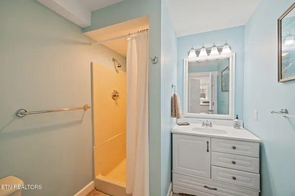 $399,900 | 312 Cosby Parris Road, Byrdstown, TN 38549
