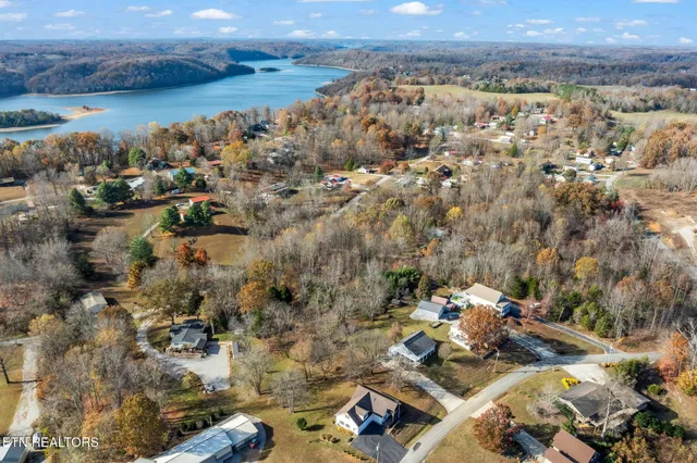 $399,900 | 312 Cosby Parris Road, Byrdstown, TN 38549