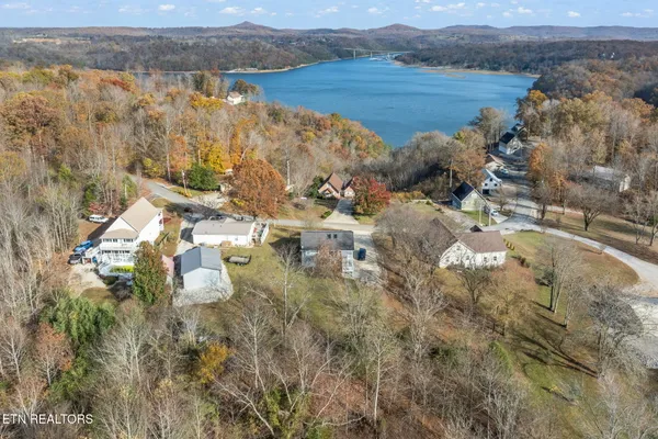 $399,900 | 312 Cosby Parris Road, Byrdstown, TN 38549