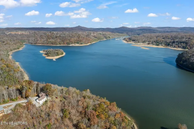 $399,900 | 312 Cosby Parris Road, Byrdstown, TN 38549