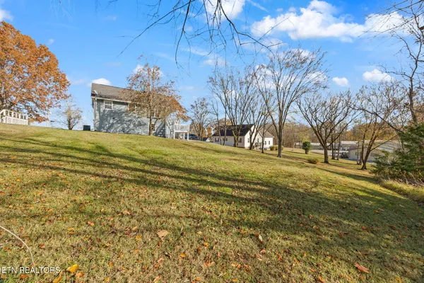 $399,900 | 312 Cosby Parris Road, Byrdstown, TN 38549