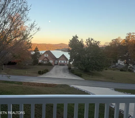 $399,900 | 312 Cosby Parris Road, Byrdstown, TN 38549