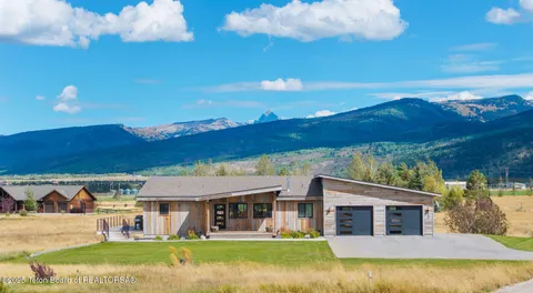 $1,475,000 | 1410 Running Horse Trail, Victor, ID 83455