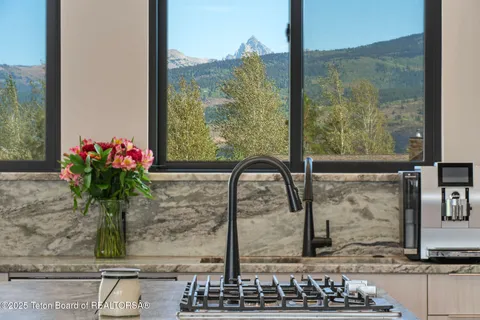 $1,475,000 | 1410 Running Horse Trail, Victor, ID 83455