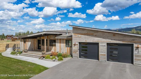 $1,475,000 | 1410 Running Horse Trail, Victor, ID 83455