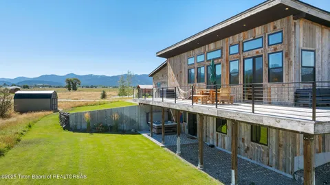 $1,475,000 | 1410 Running Horse Trail, Victor, ID 83455