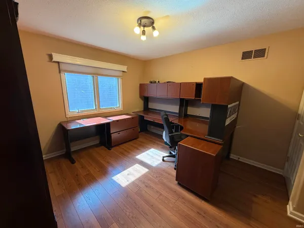 $417,000 | 3410 Bridgetown Road, Bristol, IN 46507