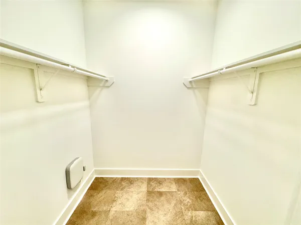 $2,350 | 2102 Mechanic Street, Unit 105, Galveston, TX 77550